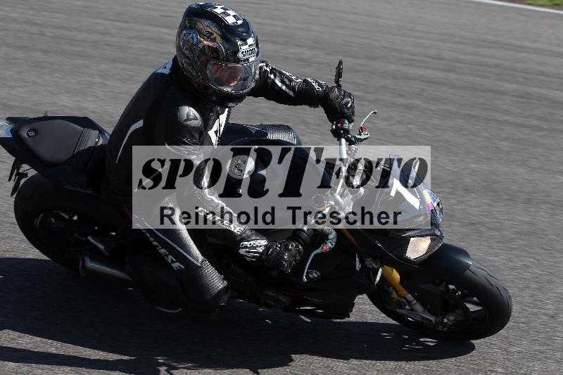 Archiv-2022/57 29.08.2022 Plüss Moto Sport ADR/Einsteiger/7